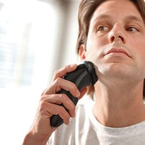 Máy Cạo Râu Khô Philips S1300/04 7 555