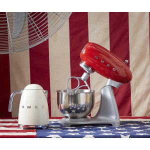 Máy Trộn Bột Smeg SMF02RDEU Red 5 5 1