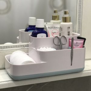 Khay Đựng Bàn Chải Mỹ Phẩm Nhà Tắm Joseph Joseph 70504 EasyStore Trắng Xanh 7 Khay Đựng Bàn Chải Mỹ Phẩm Nhà Tắm Joseph Joseph 70504 EasyStore