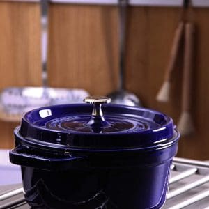 Nồi Gang Staub Round Cocotte Blue 20cm 40510-264-0 4 Nồi Gang Staub Round Cocotte Blue 20cm 40510-264-0