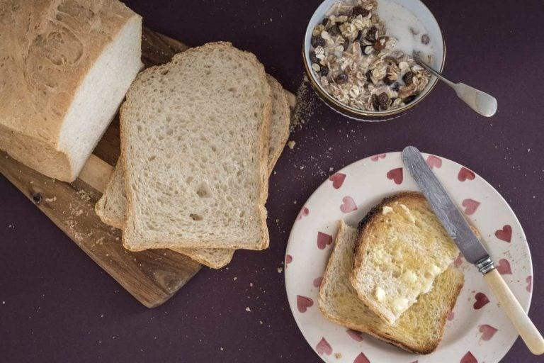 5 Công Thức Làm Bánh Mì Tuyệt Vời Bằng Máy Làm Bánh Mì 2 Bánh mì men tươi