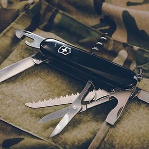 Dụng Cụ Đa Năng Victorinox Huntsman Nero 1.3713.3B1 3 Dụng Cụ Đa Năng Victorinox Huntsman Nero 1.3713.3B1