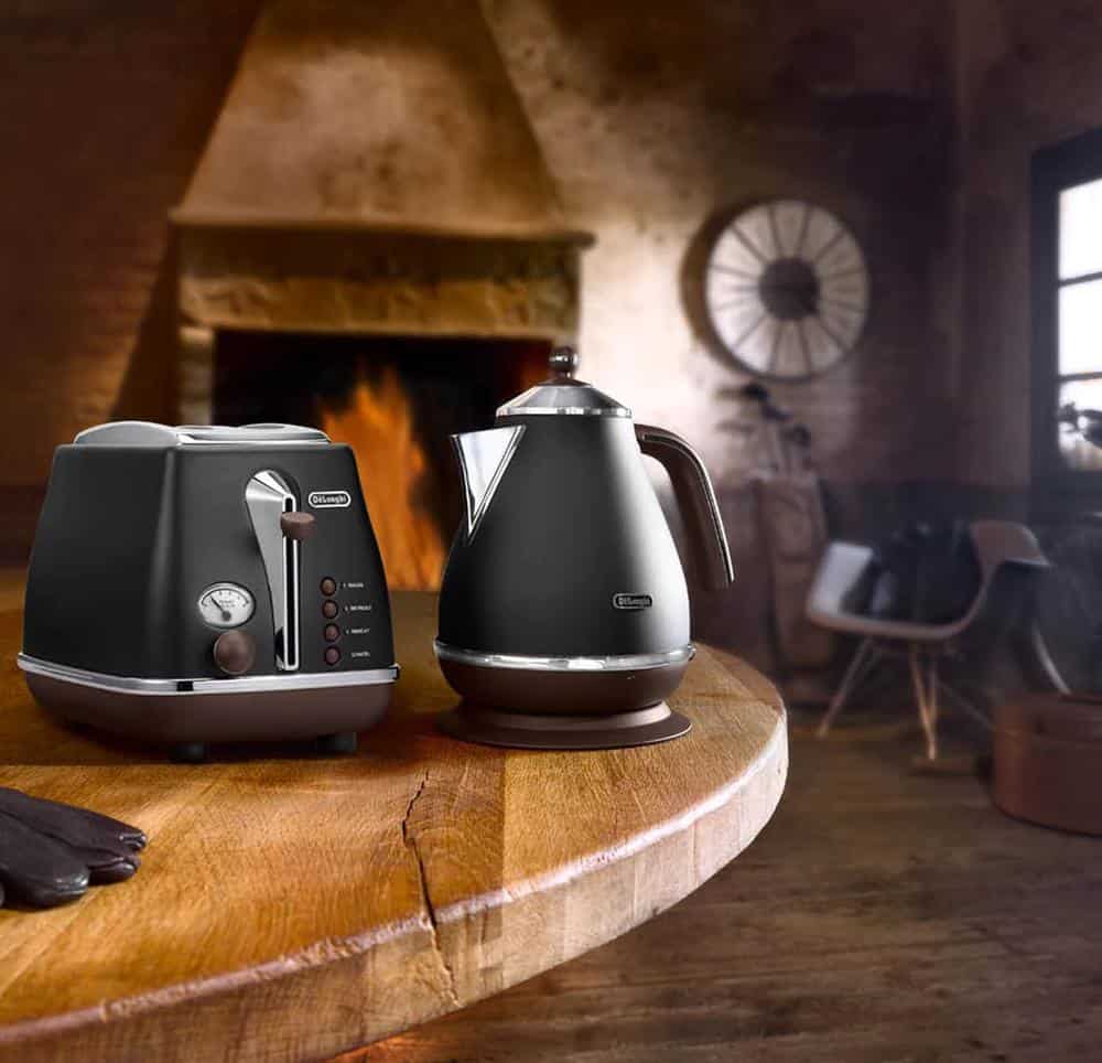 Ấm Siêu Tốc DeLonghi KBOV2001.BK 1.7L Ấm Siêu Tốc DeLonghi KBOV2001.BK 1.7L