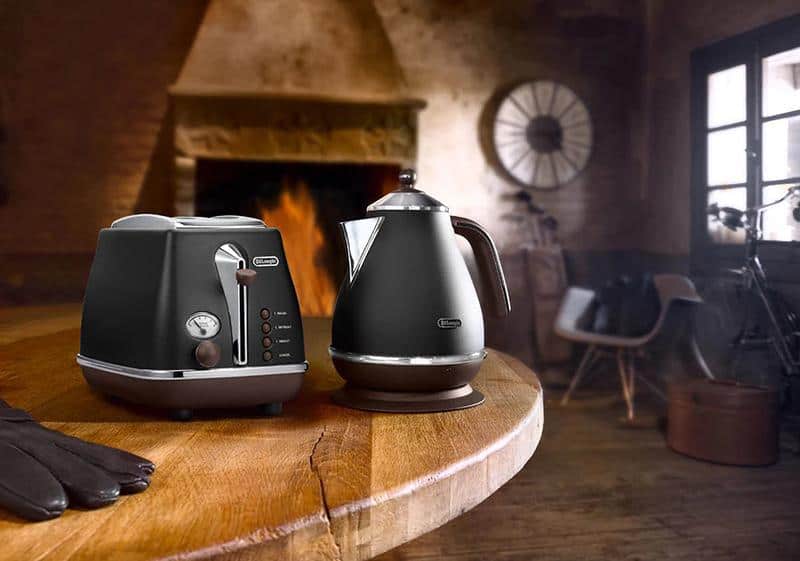 Ấm Siêu Tốc DeLonghi KBOV2001.BK 1.7L 7 Ấm Siêu Tốc DeLonghi KBOV2001.BK 1.7L.