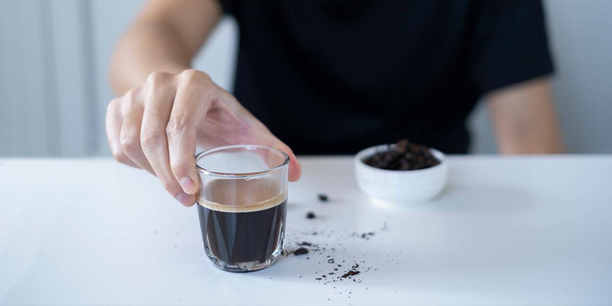 Hướng Dẫn Cách Pha Cà Phê Espresso Chuyên Nghiệp Tại Nhà 5 Cách pha cà phê espresso bằng máy nén AeroPress