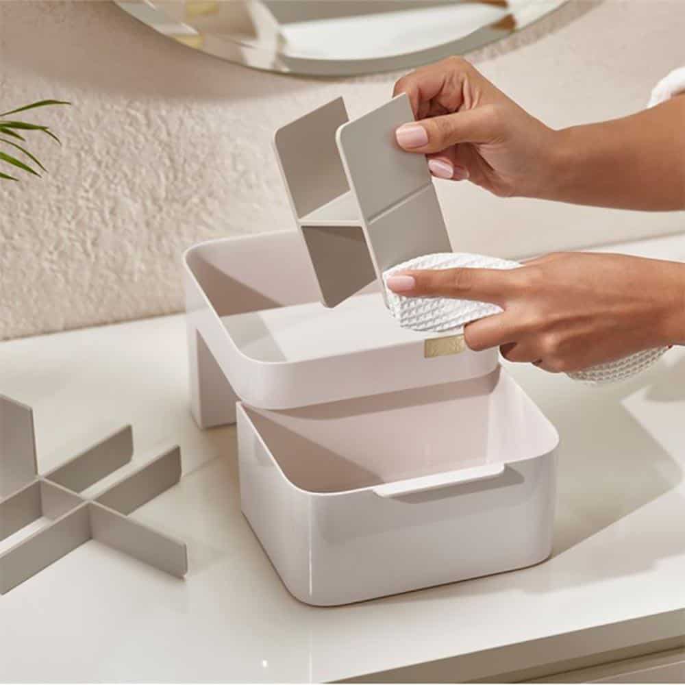 hop-dung-my-pham-joseph-joseph-75004-viva-4 Hộp Đựng Mỹ Phẩm Joseph Joseph 75004 Viva