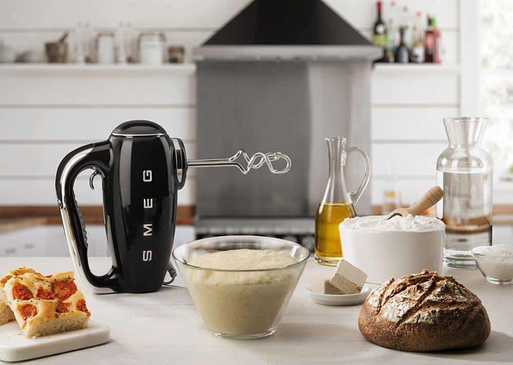 Máy Đánh Trứng Trộn Bột Cầm Tay Smeg HMF01CREU Cream 12 Máy Đánh Trứng Trộn Bột Cầm Tay Smeg HMF01CREU Cream