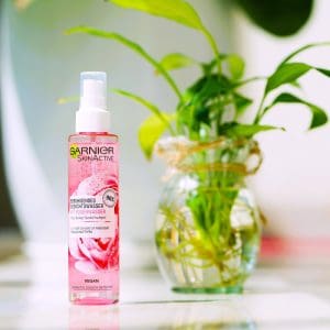 Nước Hoa Hồng Garnier SkinActive 96%, 150ml