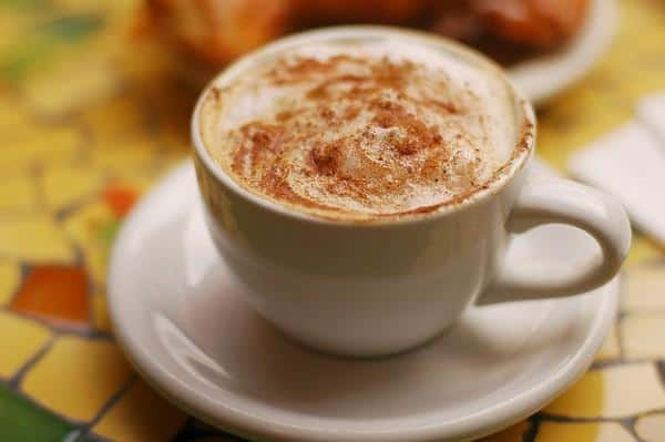 5 Mẹo Tạo Bọt Sữa Cho Người Mới Bắt Đầu 1 cách tạo bọt sữa