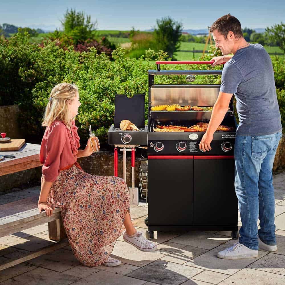 Bếp Nướng Gas Ngoài Trời RÖSLE VIDERO G3-S Vario - FC Bayern Edition Bếp Nướng Gas Ngoài Trời RÖSLE VIDERO G3-S Vario - FC Bayern Edition