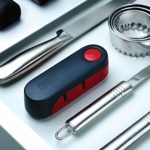 Dụng Cụ Mài Dao Joseph Joseph 10048 Rota Màu Xám Đỏ 6 Dụng Cụ Mài Dao Joseph Joseph 10048 Rota Màu Xám Đỏ