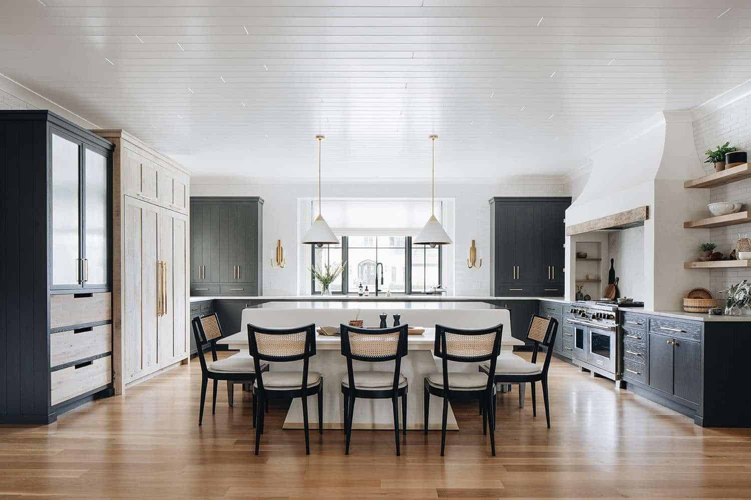 50 Kiểu Bếp Sang Trọng Dành Cho Nấu Ăn Và Giải Trí 23 50 kiểu bếp sang trọng cho nấu ăn